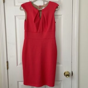 DR Collection (Donna Ricco) Sleeveless Sheath Dress. Red / Coral. Size 4